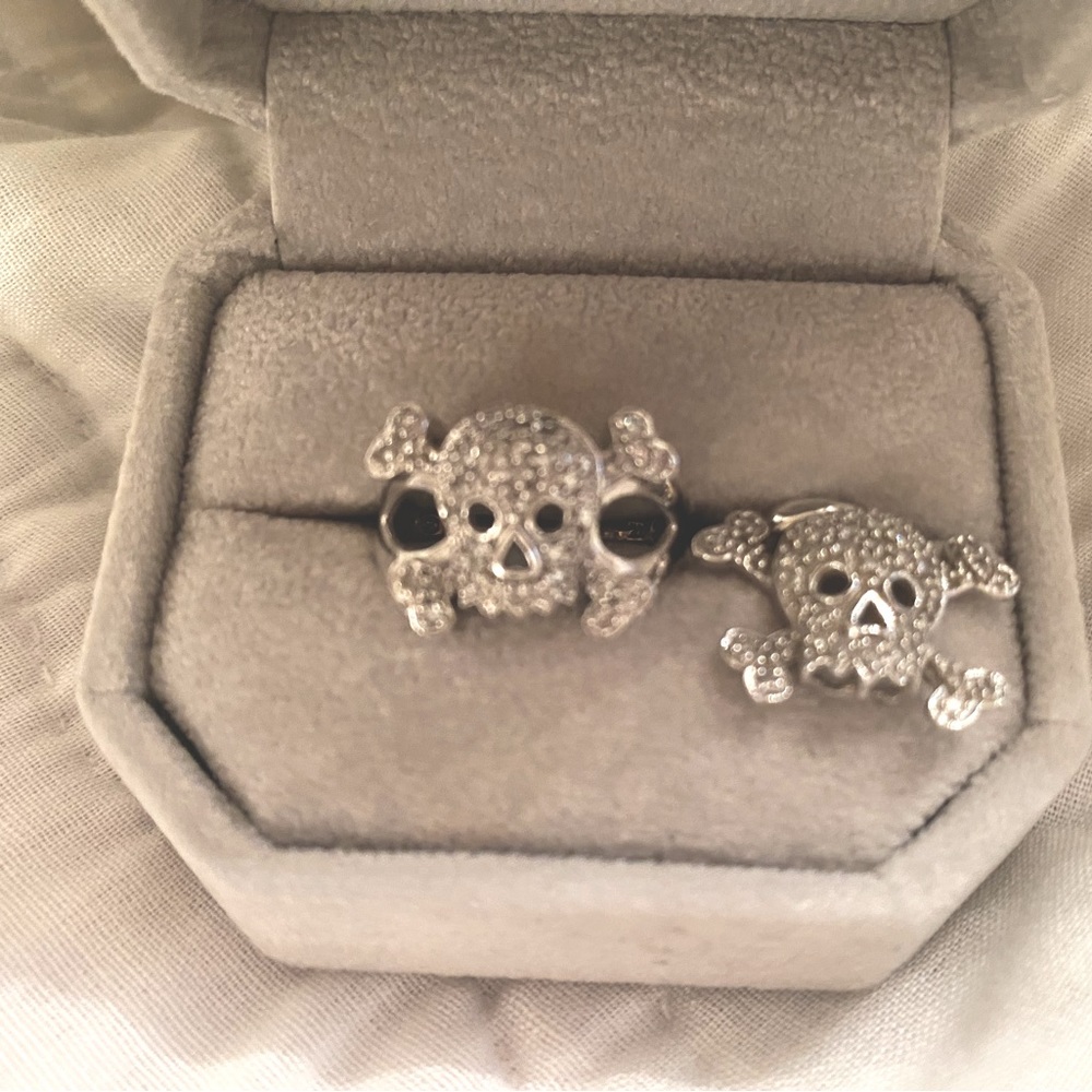 14K and diamond skull and crossbones ring and charm